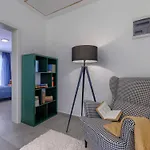 فيلة Blue Rose By Interhome