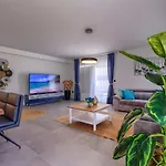Blue Rose By Interhome فودنيان