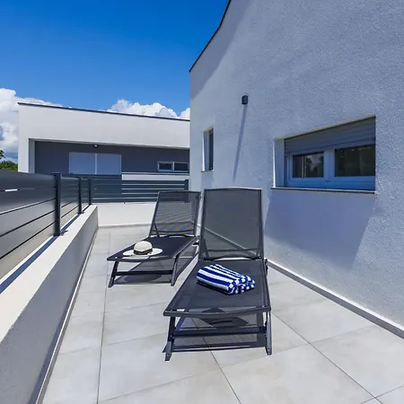 Blue Rose By Interhome Villa
