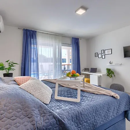 Blue Rose By Interhome Villa *