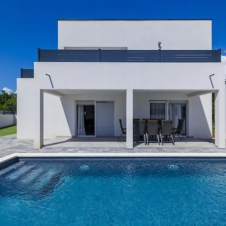 Blue Rose By Interhome Villa