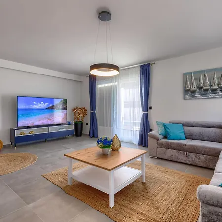 Blue Rose By Interhome Villa *