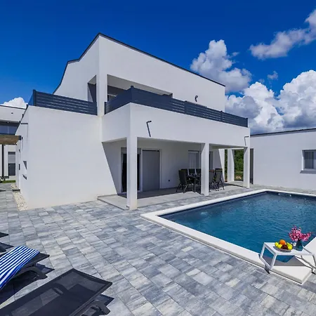 Blue Rose By Interhome *