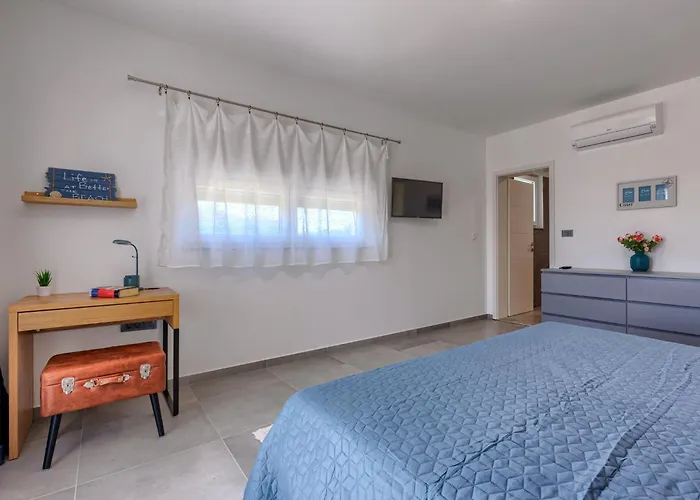 Blue Rose By Interhome Villa