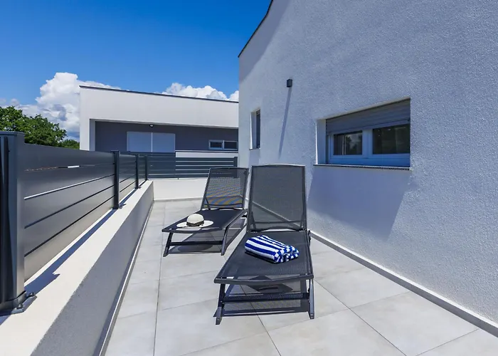 Blue Rose By Interhome Villa