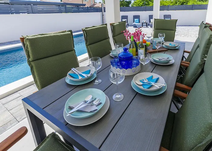 Villa Blue Rose By Interhome
